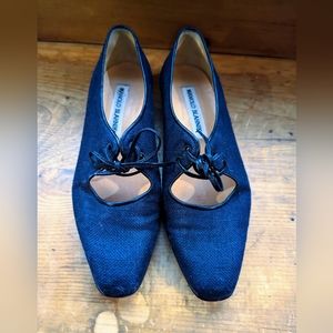 Manolo Blahnik Navy Flats 36.5 EUC